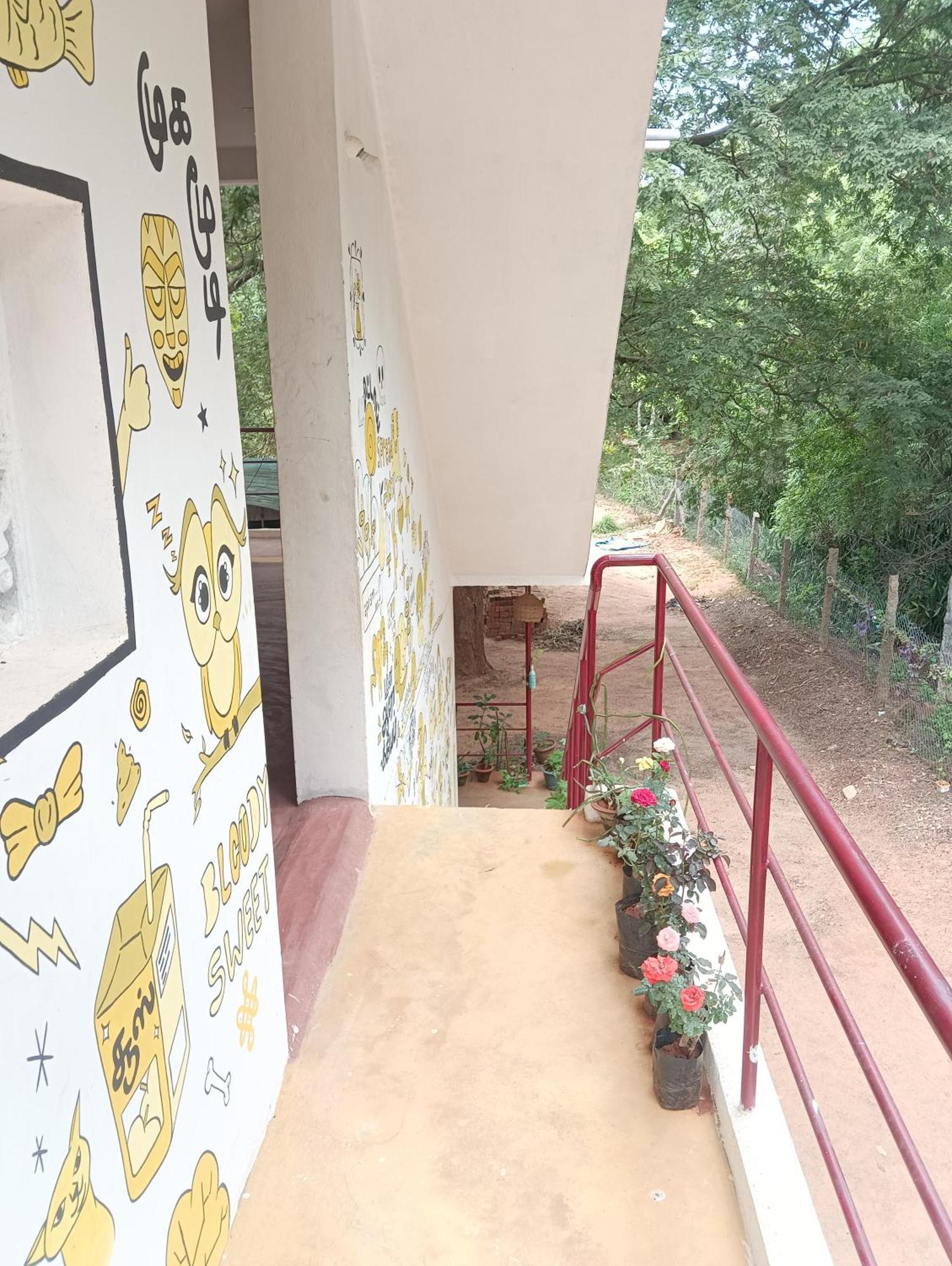 Hotel Travellers Crib Auroville Exterior foto