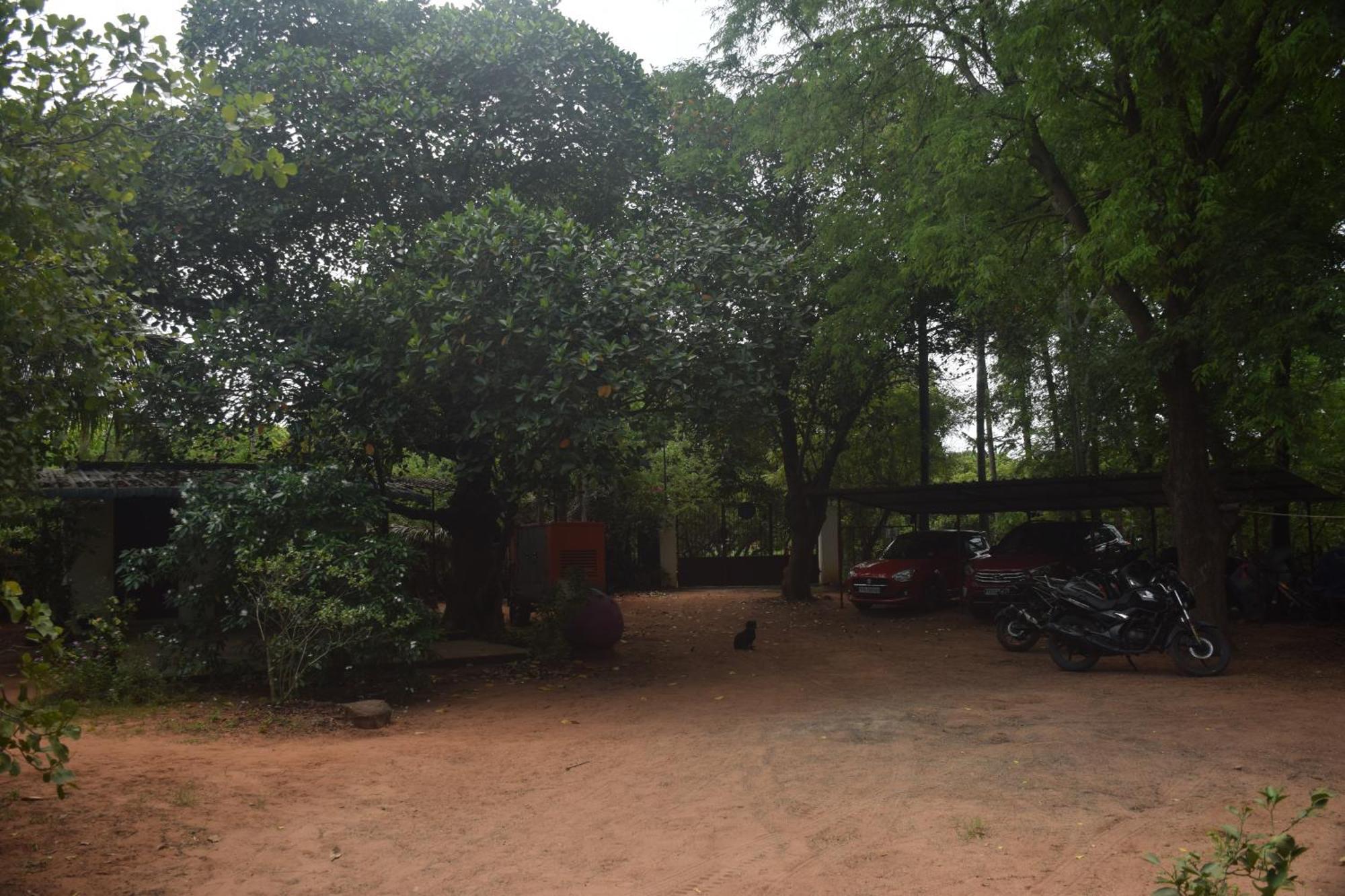 Hotel Travellers Crib Auroville Exterior foto