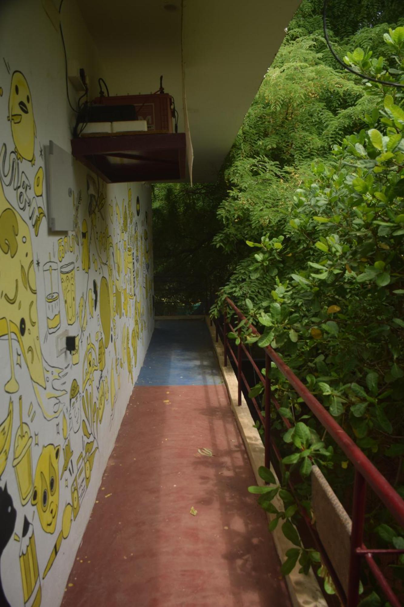 Hotel Travellers Crib Auroville Exterior foto