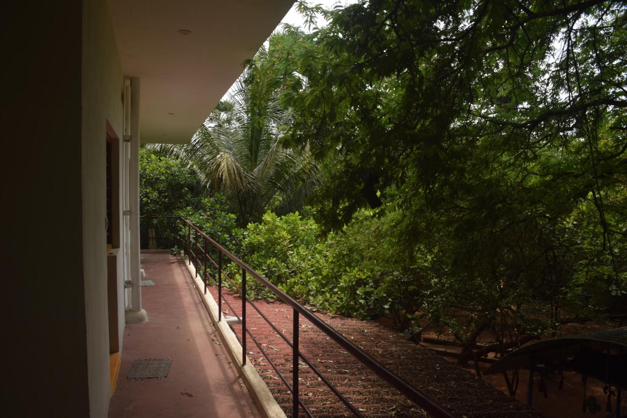 Hotel Travellers Crib Auroville Exterior foto