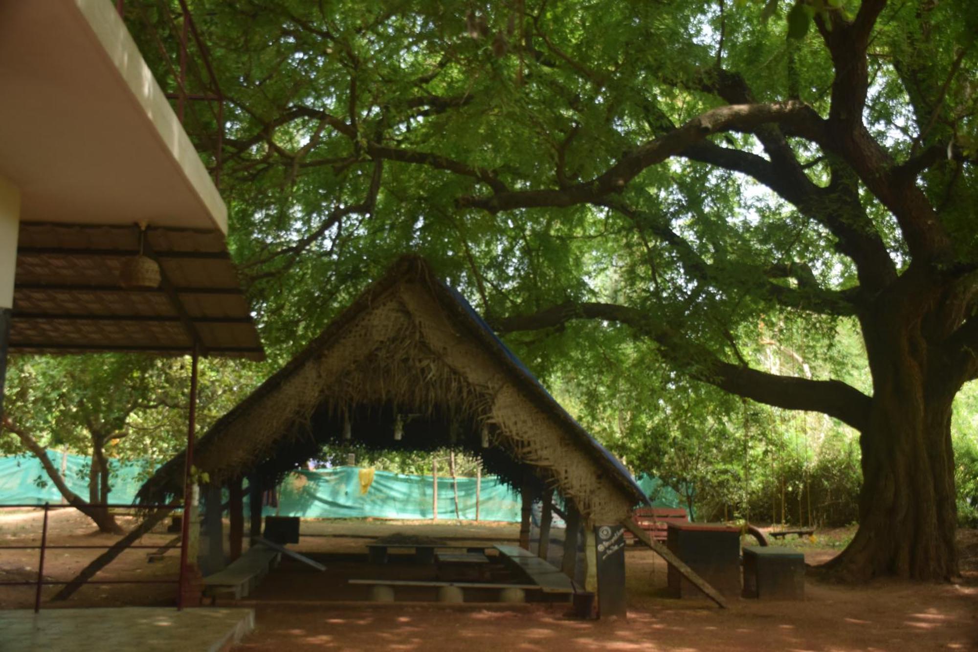 Hotel Travellers Crib Auroville Exterior foto